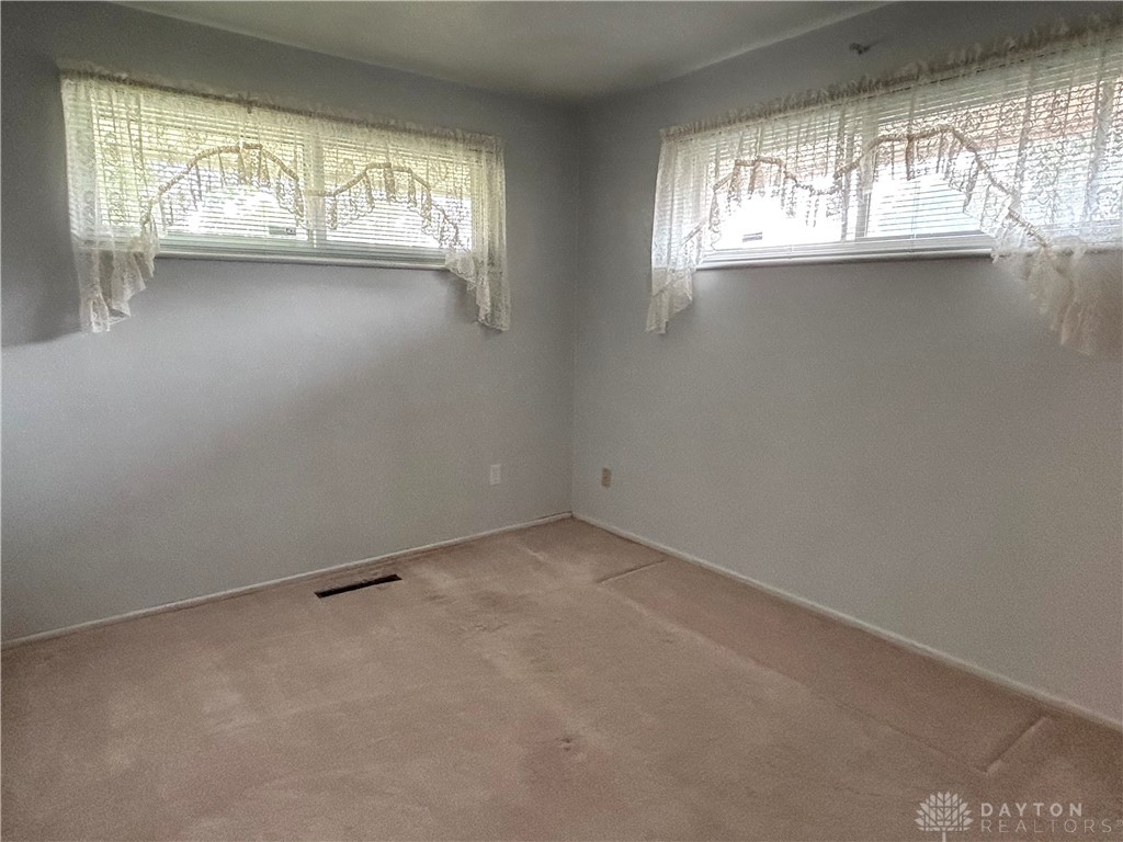 5575 Barnard Drive, Dayton, Ohio image 26