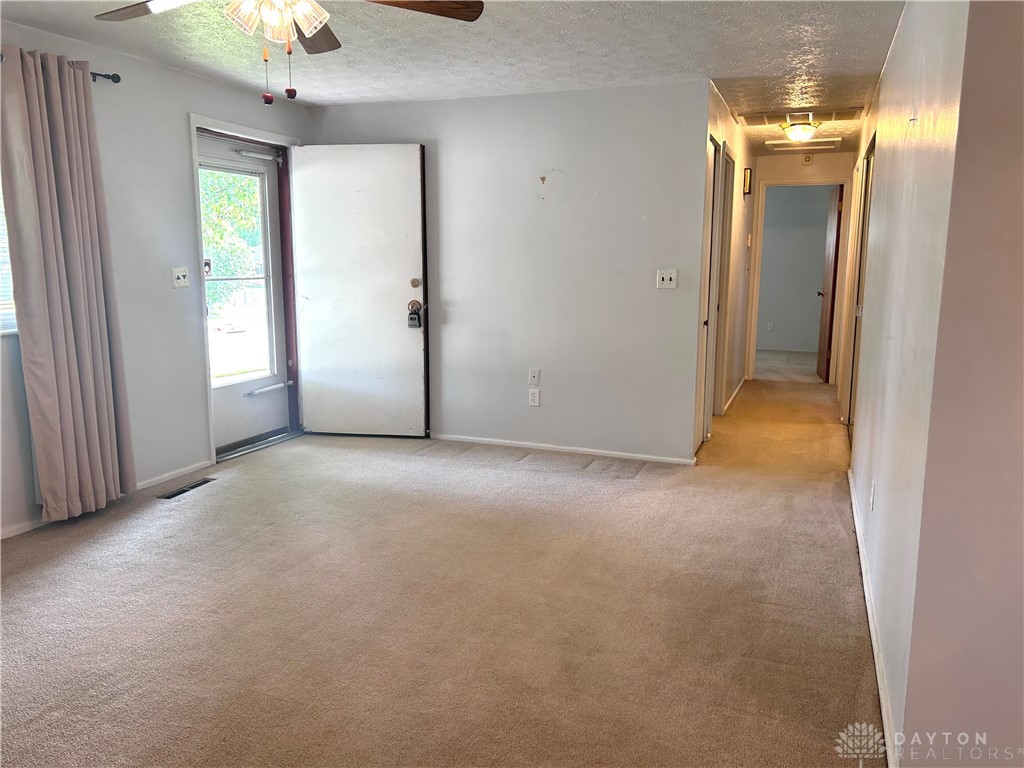 5575 Barnard Drive, Dayton, Ohio image 18