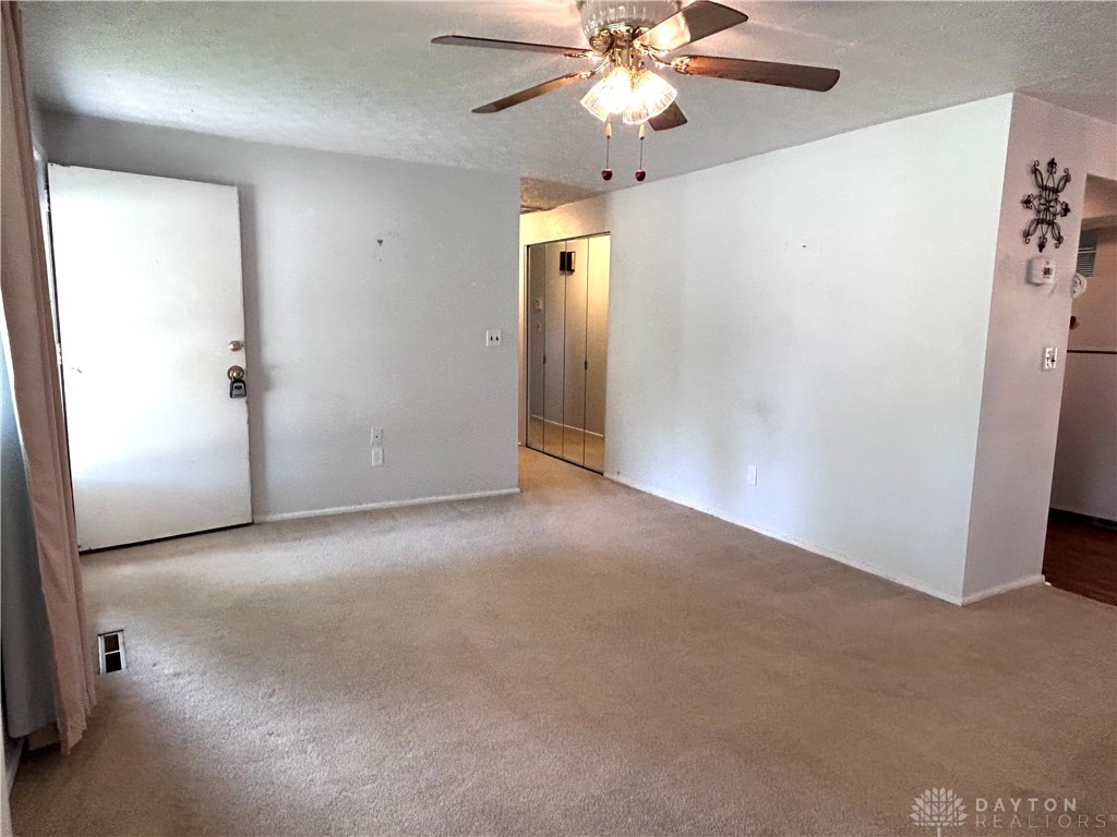 5575 Barnard Drive, Dayton, Ohio image 7