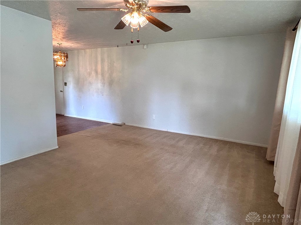 5575 Barnard Drive, Dayton, Ohio image 6