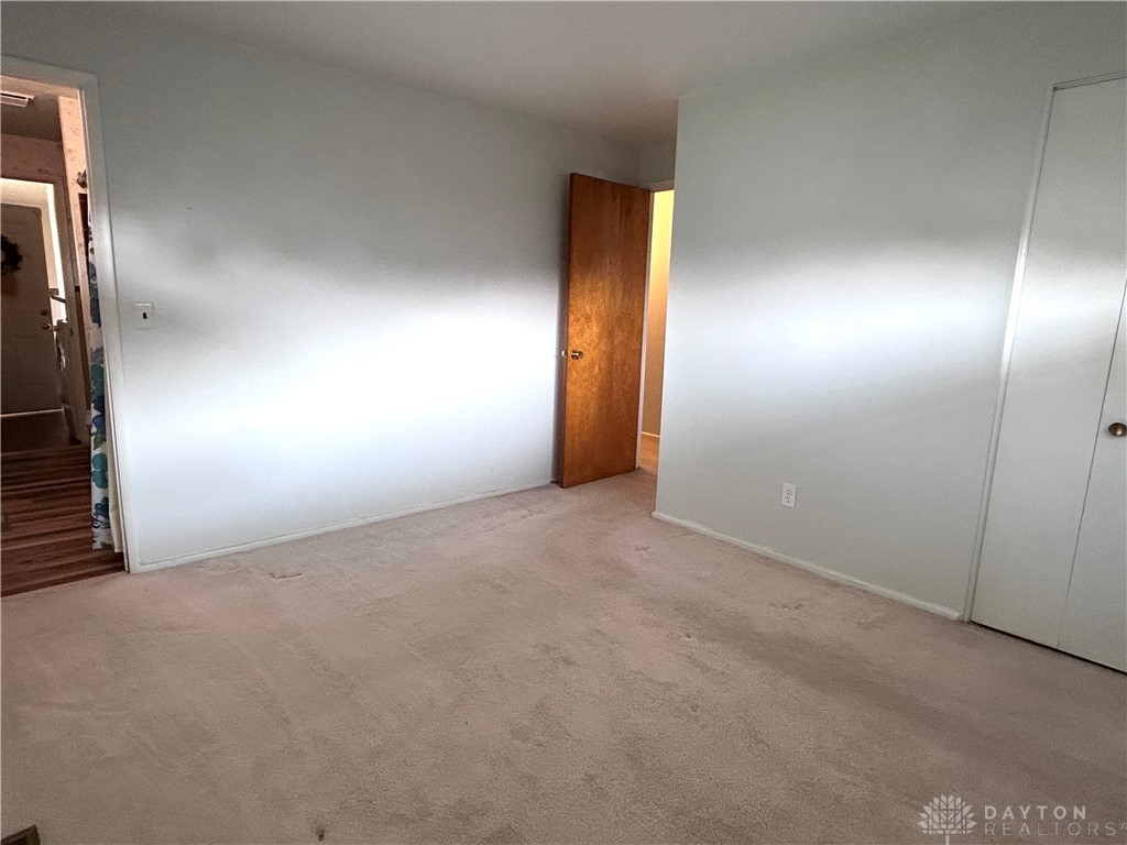 5575 Barnard Drive, Dayton, Ohio image 30