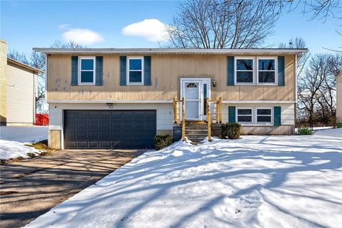 Photo of 113 Marrett Farm Road, Englewood, OH 45322 (MLS # 952377)