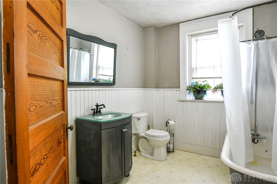 Springfield, Ohio 45504, United States, 4 Bedrooms Bedrooms, ,2 BathroomsBathrooms,Residential,Active,130289