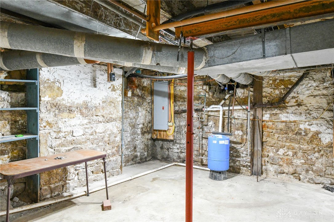 Springfield, Ohio 45504, United States, 4 Bedrooms Bedrooms, ,2 BathroomsBathrooms,Residential,Active,130289