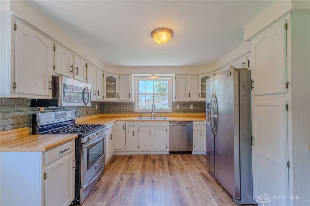 5224 Hughes Court, Springfield, Ohio image 10
