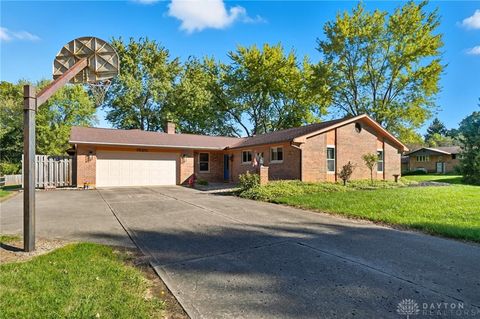 Photo of 1520 Hillside Drive, Beavercreek, OH 45432 (MLS # 945300)