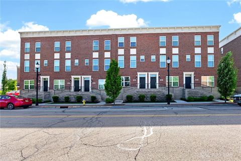 Photo of 24 N Center Street, Springfield, OH 45502 (MLS # 958667)