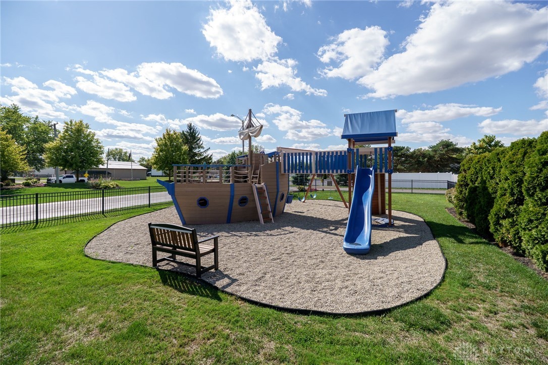 Russells Point, Ohio 43348, United States, 3 Bedrooms Bedrooms, ,3 BathroomsBathrooms,Residential,Active,225624