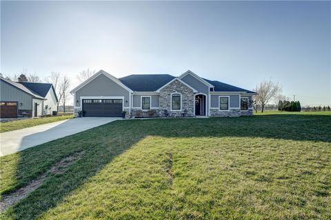 Photo of 218 Westbury Drive, Greenville, OH 45331 (MLS # 953753)