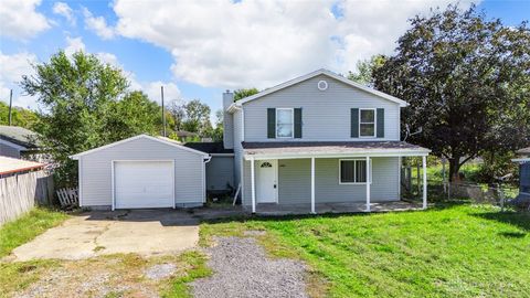 Photo of 3103 Locust Street, Middletown, OH 45044 (MLS # 946316) Photo of 3103 Locust Street, Middletown, OH 45044 (MLS # 946316)