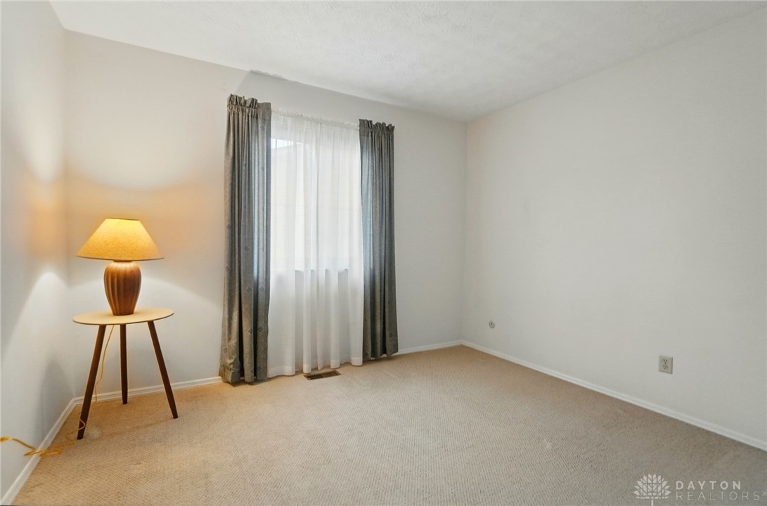 348 Cambridge Drive, Fairborn, Ohio image 47