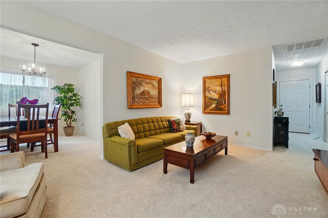 348 Cambridge Drive, Fairborn, Ohio image 27