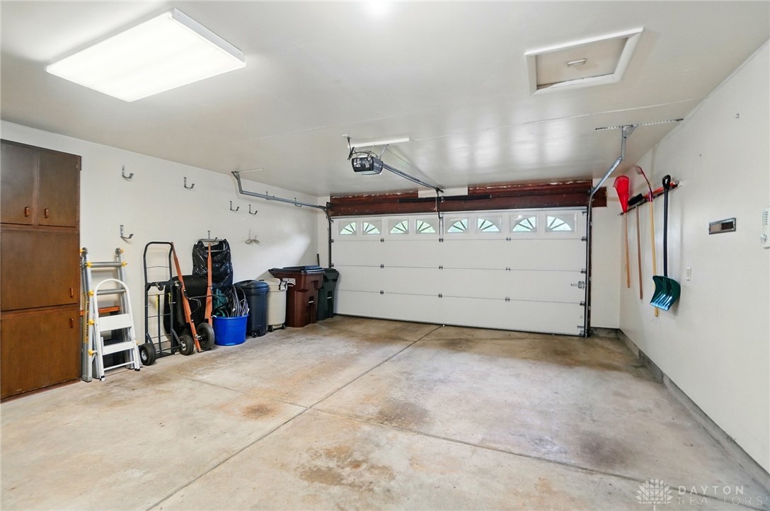 348 Cambridge Drive, Fairborn, Ohio image 45