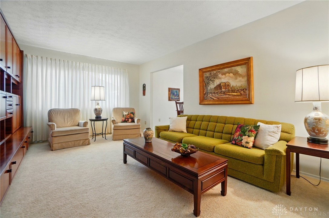 348 Cambridge Drive, Fairborn, Ohio image 25