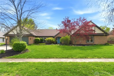 Photo of 3955 Maple Grove Lane, Beavercreek, OH 45440 (MLS # 956827)