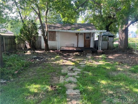 Photo of 1108 Chelsea Avenue, Dayton, OH 45420 (MLS # 942689)