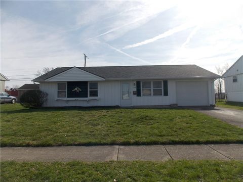 Photo of 752 Hedwick Street, Bethel Twp, OH 45344 (MLS # 954938)