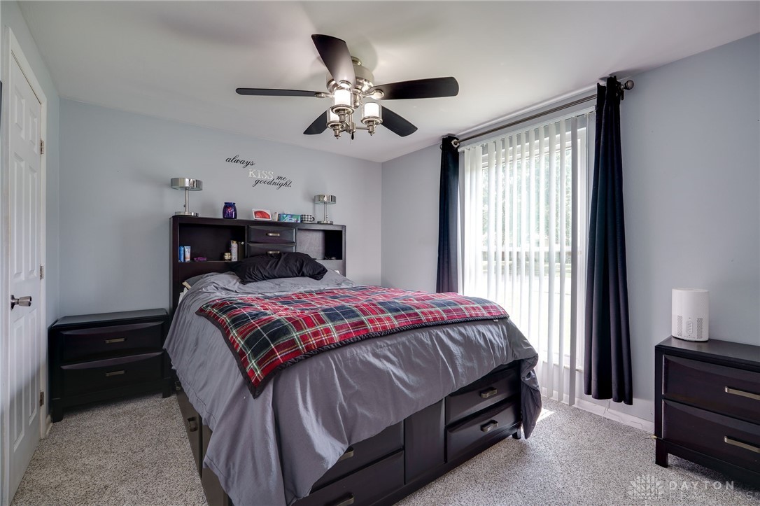 5235 Wakefield Drive, Fairborn, Ohio image 23