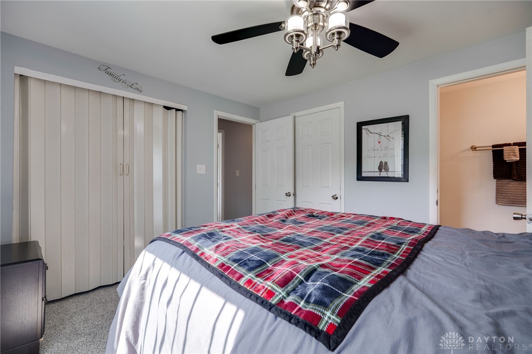 5235 Wakefield Drive, Fairborn, Ohio image 24