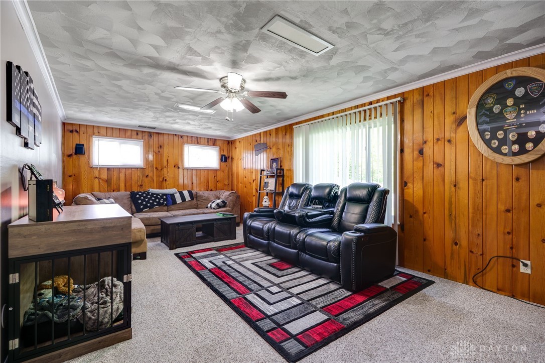 5235 Wakefield Drive, Fairborn, Ohio image 10