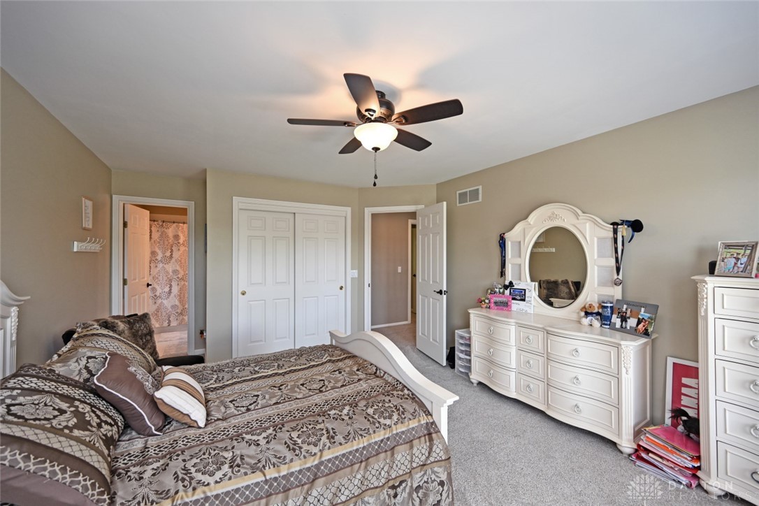 6826 Waterbury Lane, Mason, Ohio image 42
