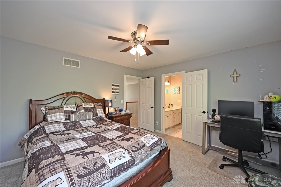 6826 Waterbury Lane, Mason, Ohio image 37