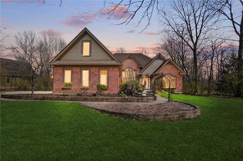 Photo of 472 Timber Walk Court, Clearcreek Twp, OH 45066 (MLS # 954884)
