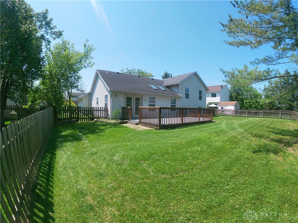 1335 Sentry Lane, Fairborn, Ohio image 24