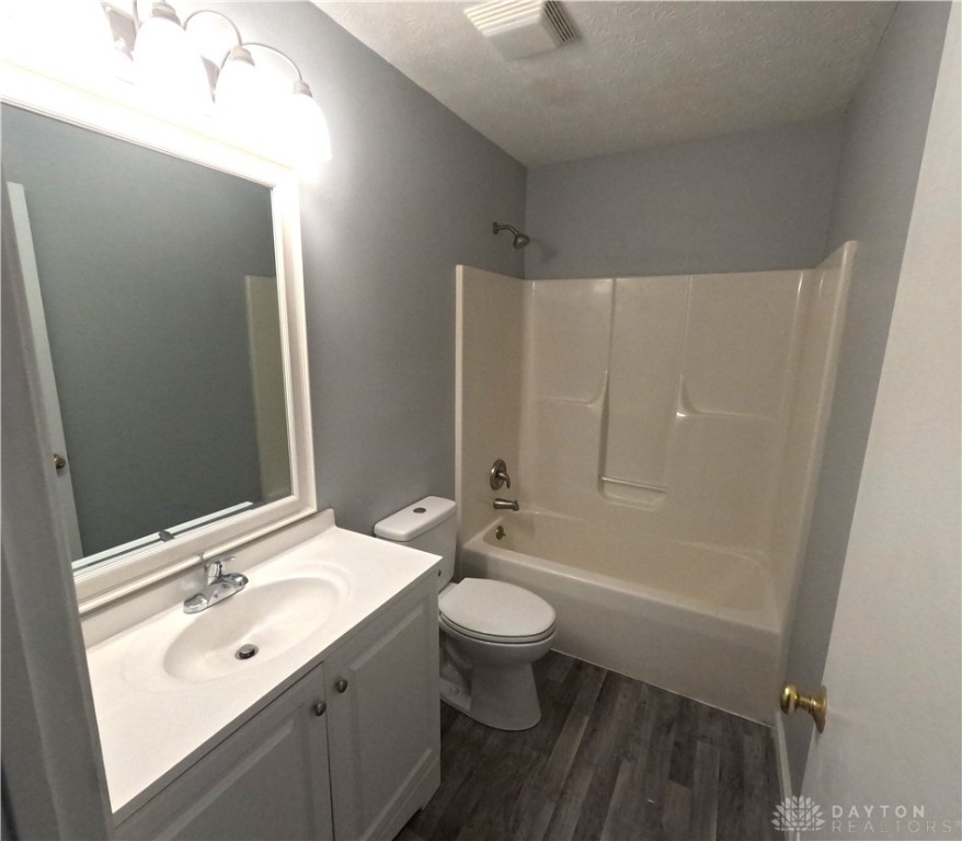 1335 Sentry Lane, Fairborn, Ohio image 7