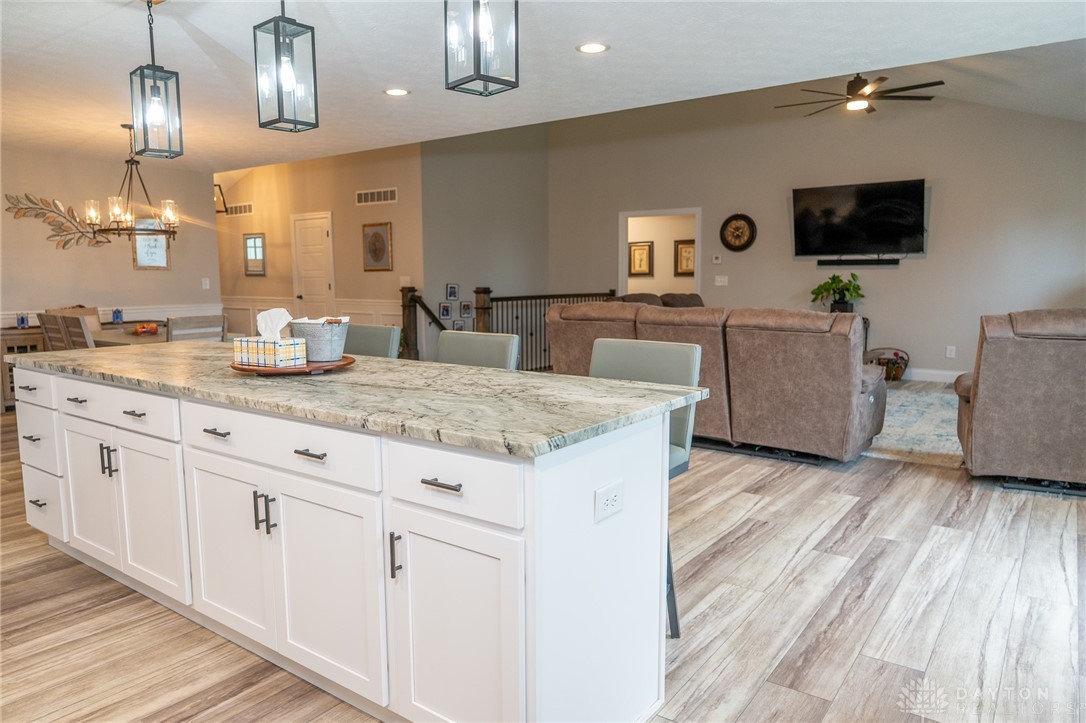 111 Overland Trail, Miamisburg, Ohio image 36