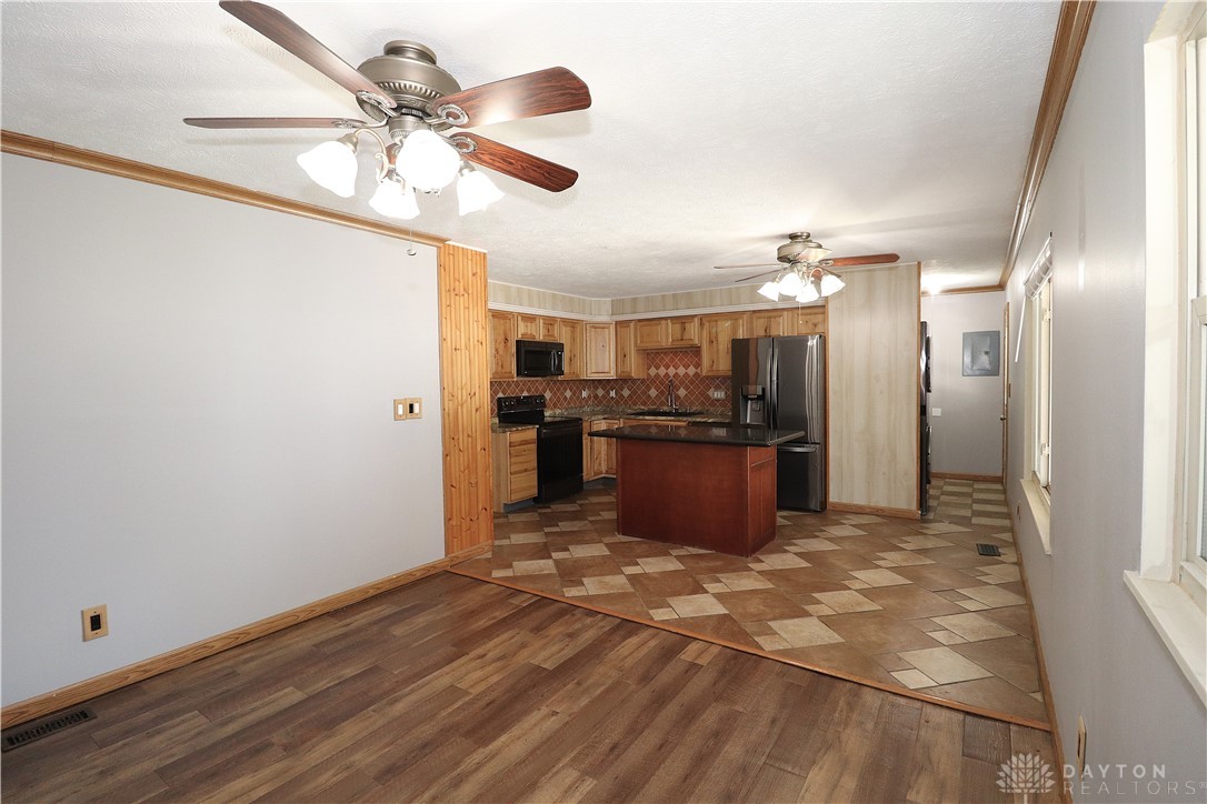 175 Bradley Drive, Germantown, Ohio image 5