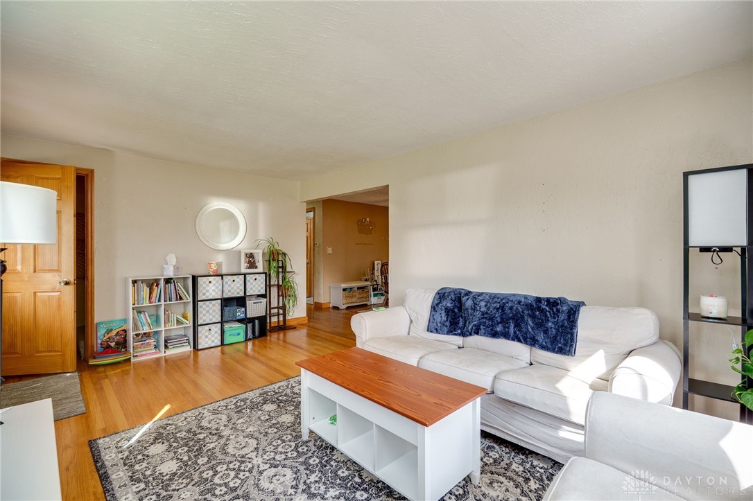 2643 Casey Drive, Springfield, Ohio image 8