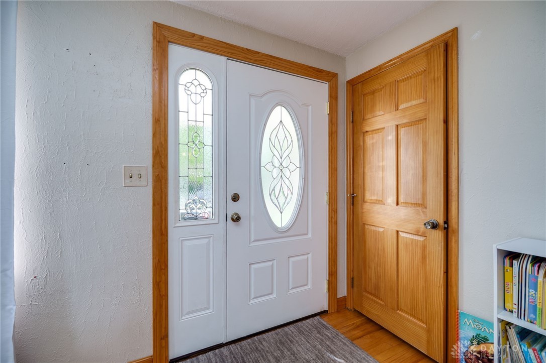 2643 Casey Drive, Springfield, Ohio image 5
