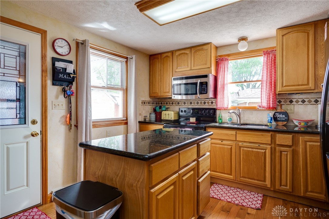 2643 Casey Drive, Springfield, Ohio image 18