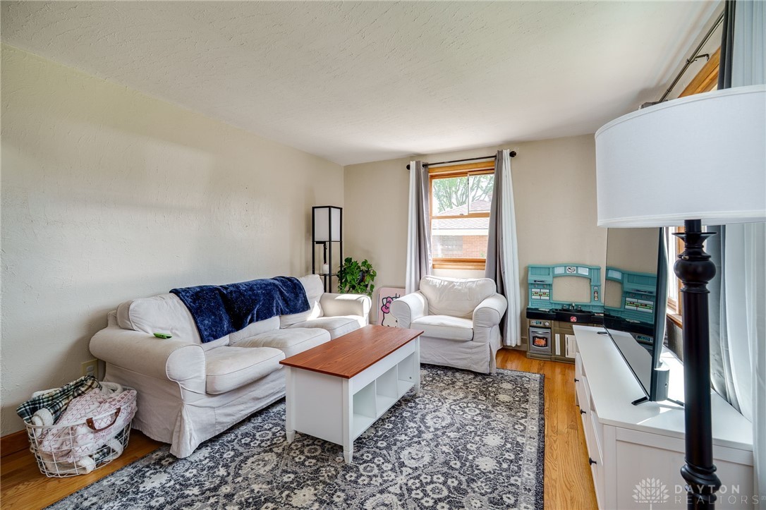 2643 Casey Drive, Springfield, Ohio image 6