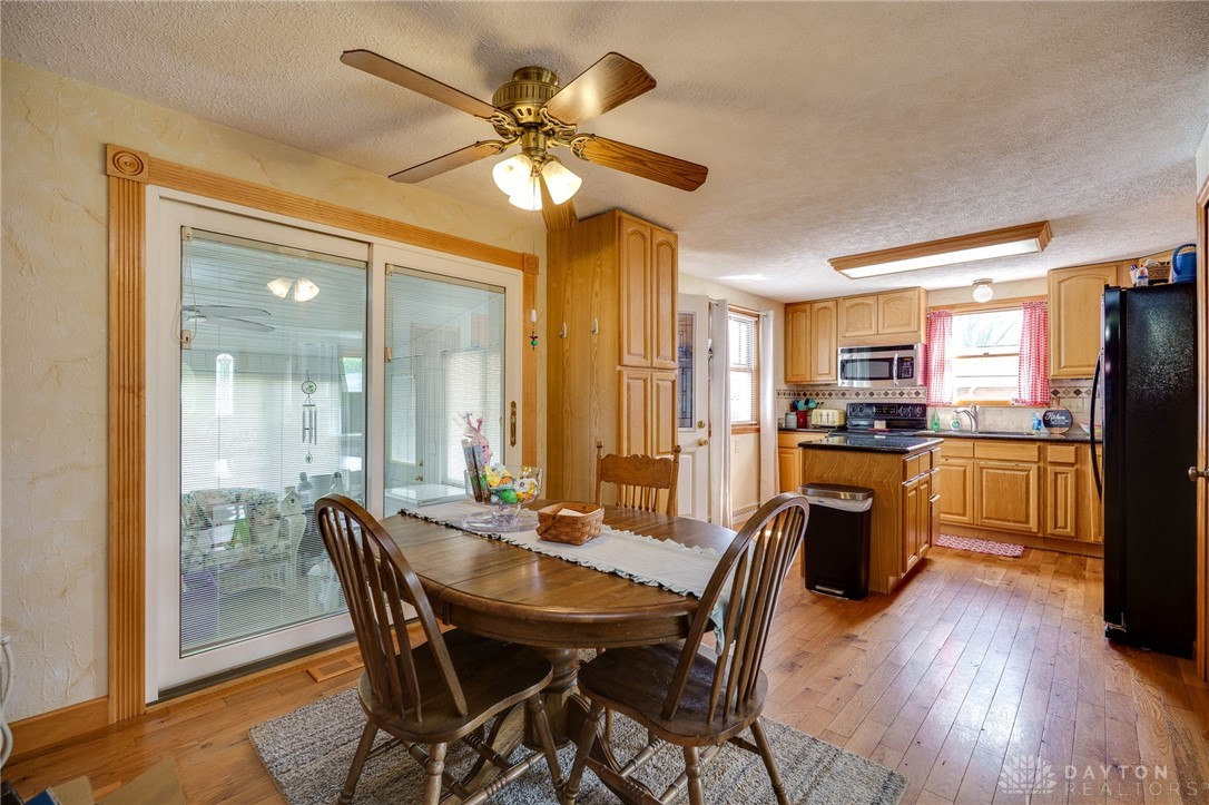 2643 Casey Drive, Springfield, Ohio image 16
