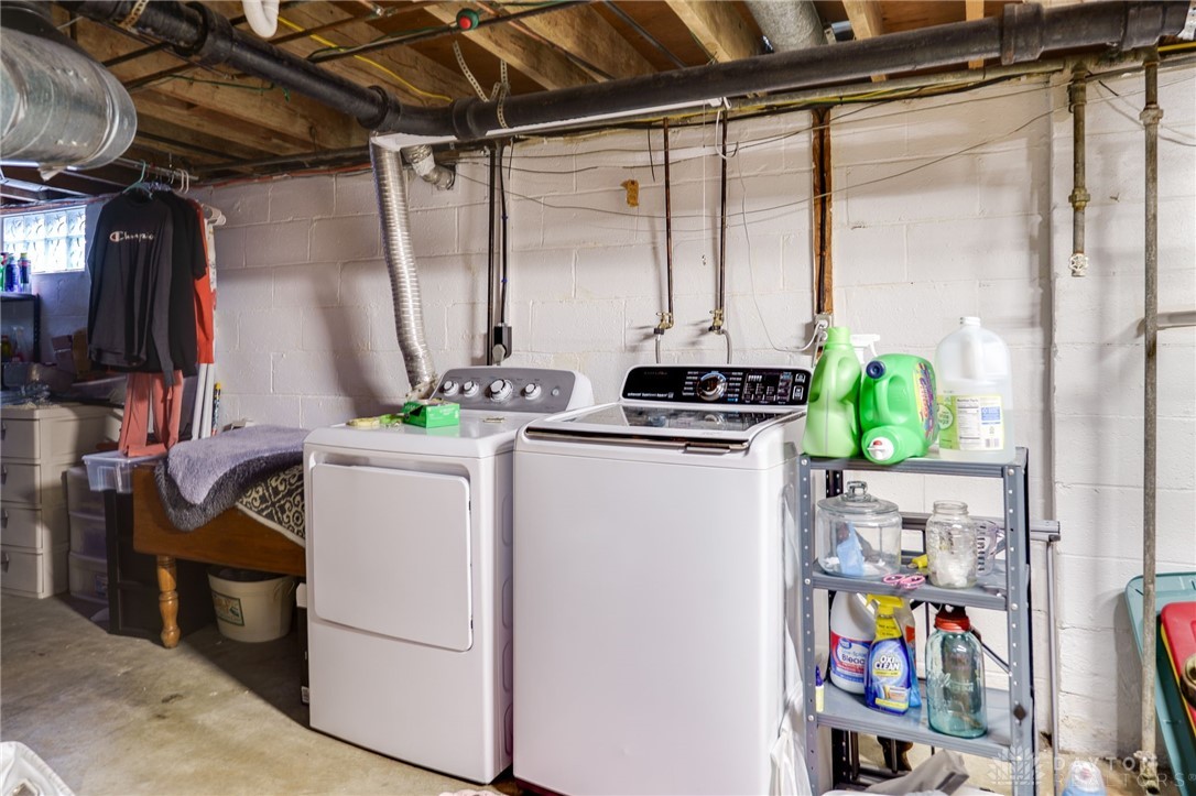 2643 Casey Drive, Springfield, Ohio image 31