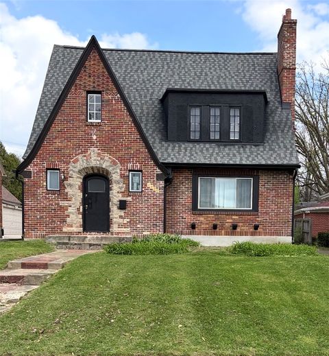 Photo of 1530 Olmsted Place, Dayton, OH 45406 (MLS # 957415)