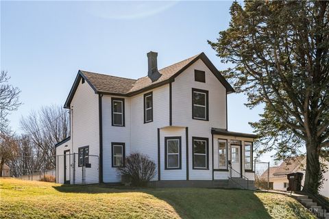 Photo of 613 E 2nd Street, Xenia, OH 45385 (MLS # 952888)