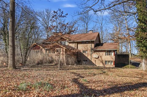 Photo of 2438 Signal Hill Road, Springfield, OH 45504 (MLS # 954532)