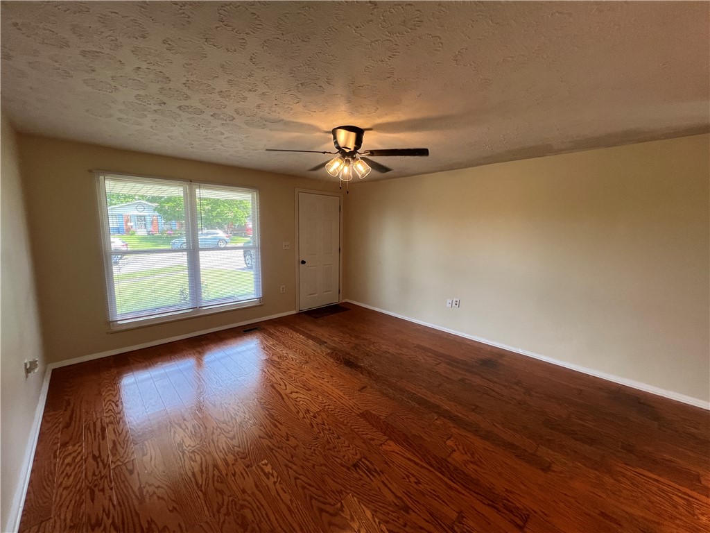 1213 Mayrose Drive