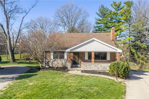 Homes For Sale - 3847 Maywood Court<br/> Hamilton County, Cincinnati, OH 45211