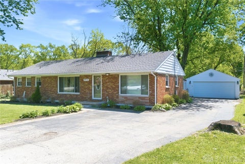Homes For Sale - 3915 Knollwood Drive<br/> Greene County, Beavercreek, OH 45432