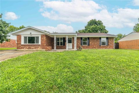 Photo of 7221 Serpentine Drive, Dayton, OH 45424 (MLS # 948428)