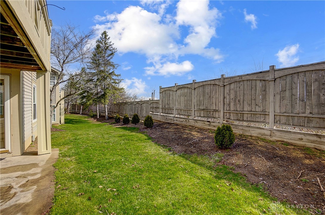 3949 E Summit Ridge Drive, Beavercreek, Ohio image 33