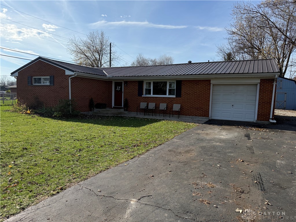 1580 Hillcrest Avenue, Wilmington, Ohio image 3