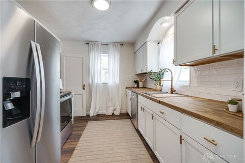 Tiny photo for 2030 Burroughs Drive, Dayton, OH 45406 (MLS # 945295)