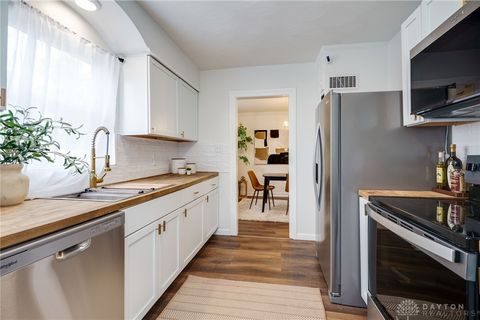 Tiny photo for 2030 Burroughs Drive, Dayton, OH 45406 (MLS # 945295)