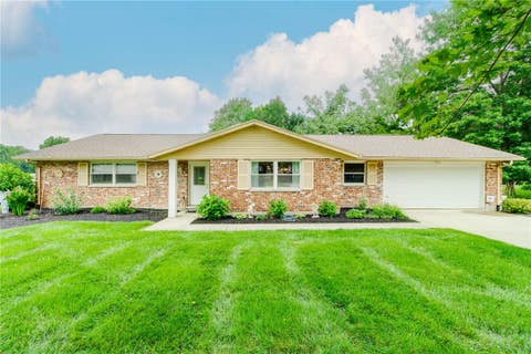 Homes For Sale - 6110 Detrick Road<br/> Tipp City, OH 45371