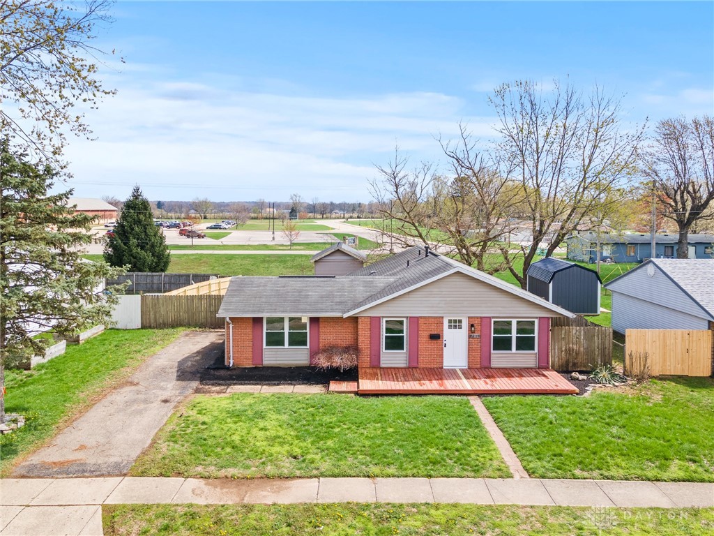 706 Bayberry Drive, New Carlisle, Ohio image 3